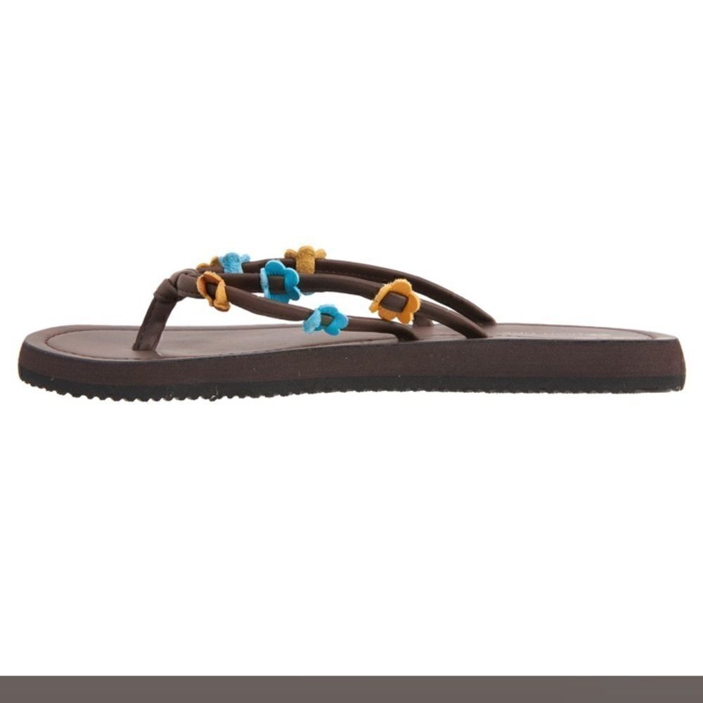 High Tide FlipFlops   - Picture 6 of 9